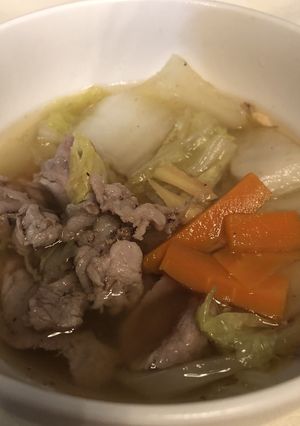 白菜と豚肉のスープ-レシピのメイン写真