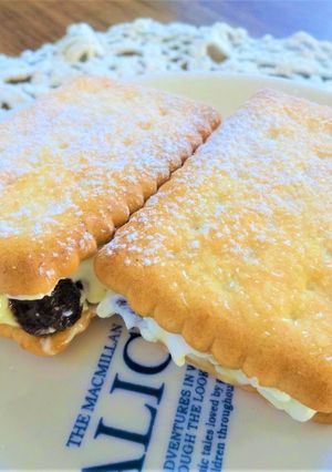 ヨーグルトクリームのラムレーズンサンド-レシピのメイン写真