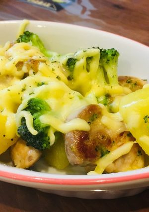 鶏モモ野菜のガーリックチーズ焼き-レシピのメイン写真