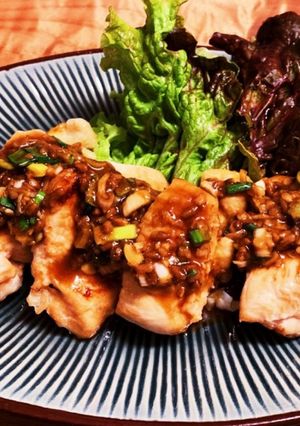 鶏胸肉のソテー《ネギ醤油こうじソース》-レシピのメイン写真