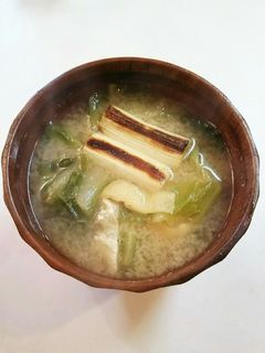 白菜 白ネギ 油揚げの味噌汁-レシピのメイン写真
