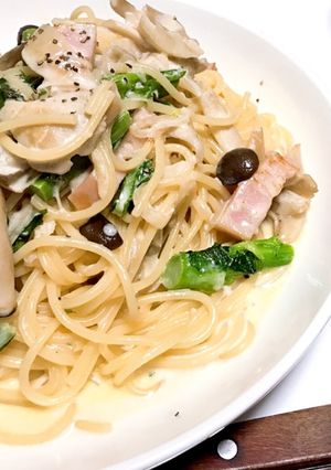 きのこと菜の花とベーコンのクリームパスタ-レシピのメイン写真