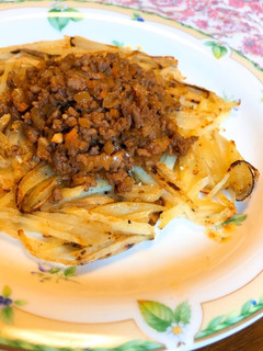 じゃがいもガレットひき肉ミートソースがけ-レシピのメイン写真