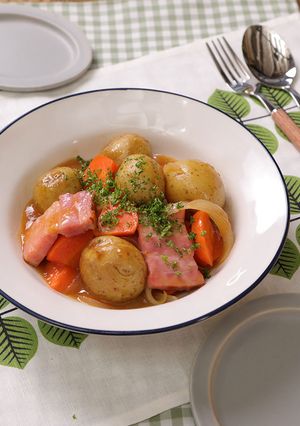 濃厚☆新じゃがの焦がしガリバタ肉じゃが-レシピのメイン写真