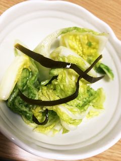 白菜のお漬物、べんりで酢と醤油で!-レシピのメイン写真