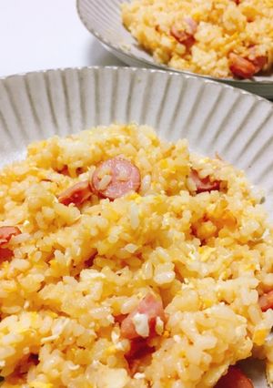 ♡子供が大好きなウインナーと卵の焼き飯♡-レシピのメイン写真