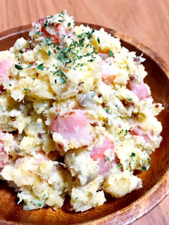 ベーコンと焼き芋のデリ風サラダ-レシピのメイン写真