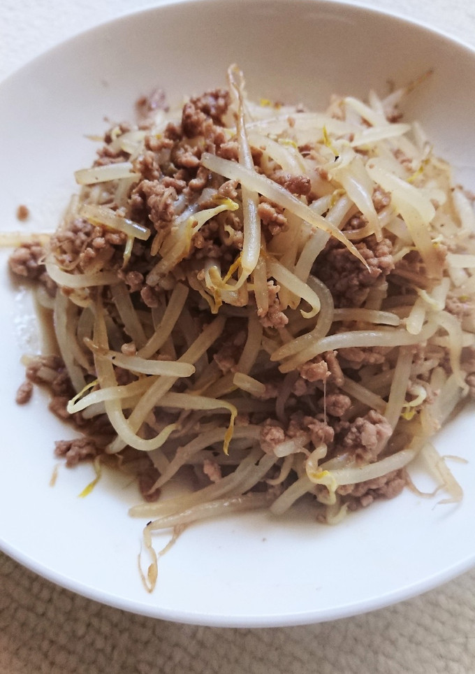 焼き肉のたれで！もやしと合い挽き肉炒め-レシピのメイン写真
