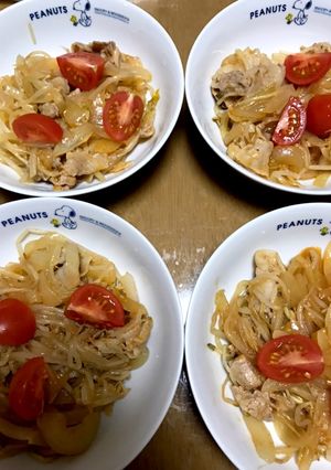 豚肉もやしのケチャップ炒め☆トマトのせ♪-レシピのメイン写真