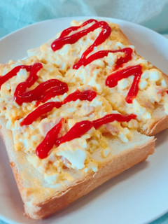 朝ごはん!魚肉ソーセージ入り卵トースト-レシピのメイン写真