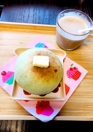 メロンパンにちょい足し☆塩バター-レシピのメイン写真
