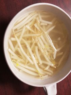 優しい味のもやしスープ-レシピのメイン写真