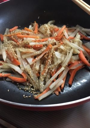 ダイコンできんぴらもどき-レシピのメイン写真