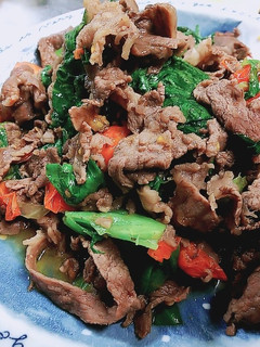 小間切れ牛肉のレタス&トマト炒め-レシピのメイン写真