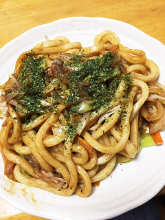 焼きそばソースでWネギ焼きうどん-レシピのメイン写真