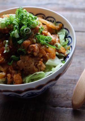 キムチ使い切り♪簡単飯 鶏キムチーズ丼-レシピのメイン写真