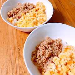 รูปของ 鶏胸肉で簡単そぼろ丼！お弁当にも♪