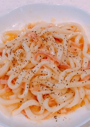 レンジで簡単！茹でうどんで、カルボナーラ-レシピのメイン写真