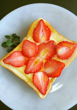 イチゴのイタリアントースト-レシピのメイン写真