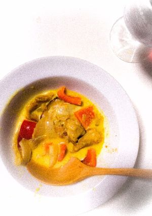 鶏モモとパプリカのカレークリーム煮込み♪-レシピのメイン写真