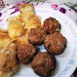 レンジで一発☆豆板醤でピリ辛椎茸の肉詰め