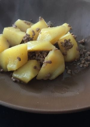 じゃがいもと豚ひき肉のそぼろ煮-レシピのメイン写真