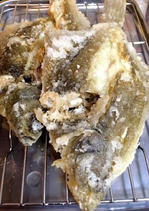 骨も食べられそうでやっぱ無理かれい唐揚げ-レシピのメイン写真