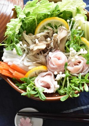レモンの香り爽やか♪レモン塩鍋のつゆ-レシピのメイン写真