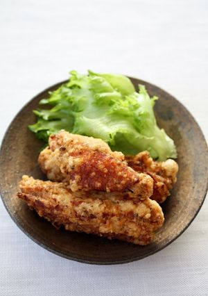 簡単おつまみ♪【手羽揚げ（黒七味）】-レシピのメイン写真