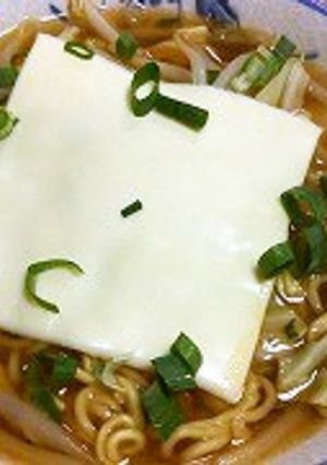 チーズ乗せラーメン-レシピのメイン写真