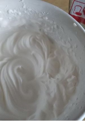 固い生クリーム-レシピのメイン写真