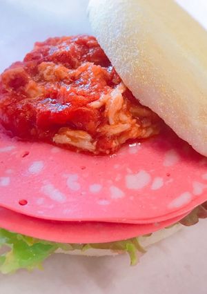 朝食に！ツナトマトのビアソーセージサンド-レシピのメイン写真
