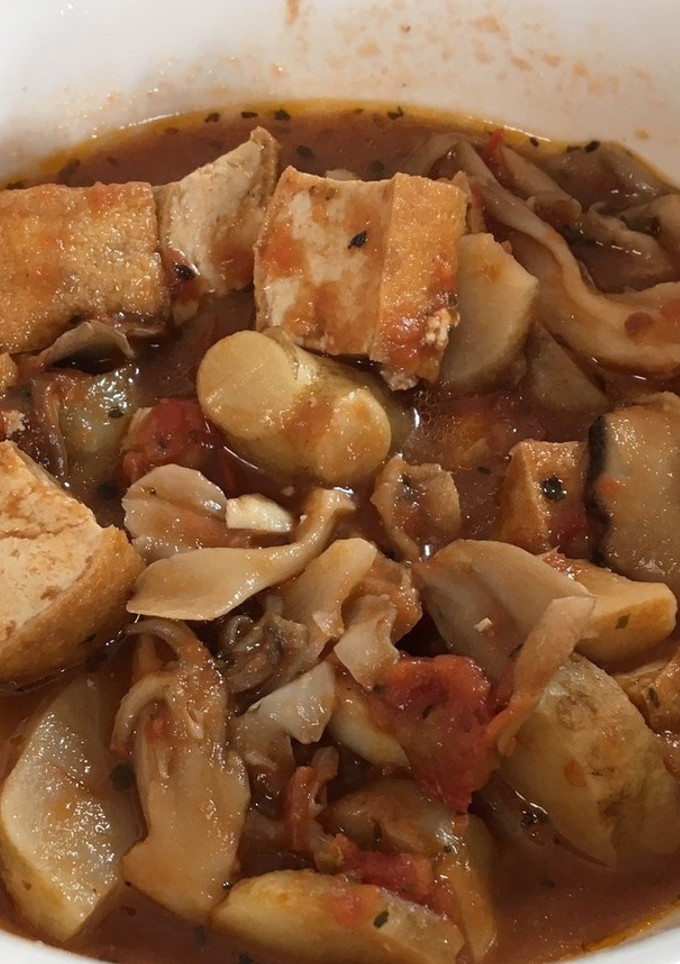 菊芋と牛蒡と舞茸のアンチョビ・トマト煮-レシピのメイン写真