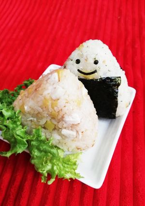 ★たくあんdeお握り(コク旨・さっぱり)-レシピのメイン写真