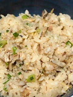 サバ缶の炊き込みご飯-レシピのメイン写真