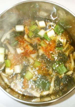キムチわかめスープ♪簡単温かい-レシピのメイン写真