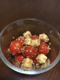 ミニトマトとチーズの胡麻和え-レシピのメイン写真