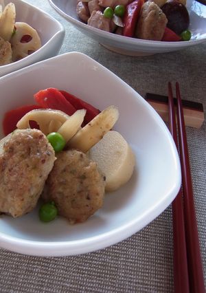 ふんわりお肉の筑前煮〖介護食の工夫付〗-レシピのメイン写真