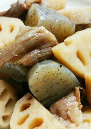 れんこんと牛すじ肉の煮物-レシピのメイン写真