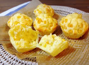 朝食に簡単♬ふわふわコーンチーズマフィン-レシピのメイン写真