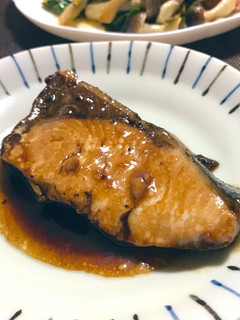 ツヤふっくら♪「鰤の照り焼き」-レシピのメイン写真