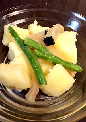 塩クジラとジャガイモの煮物-レシピのメイン写真