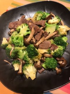 牛肉とブロッコリーのオイスターソース炒め-レシピのメイン写真