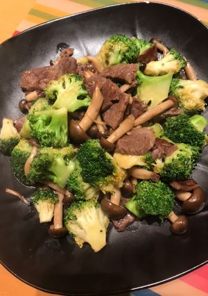 牛肉とブロッコリーのオイスターソース炒め-レシピのメイン写真