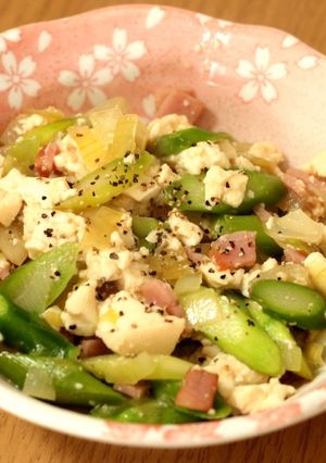 アスパラとベーコンの炒り豆腐-レシピのメイン写真