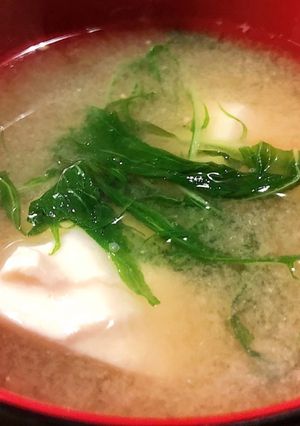 5分で簡単！水菜と大きめ豆腐のお味噌汁-レシピのメイン写真