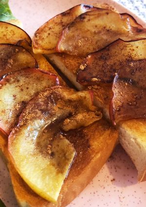 焼きりんごのシナモントースト-レシピのメイン写真