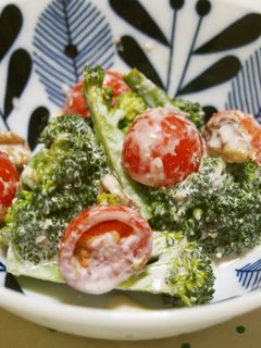 ブロッコリーとプチトマト粉チーズのサラダ-レシピのメイン写真