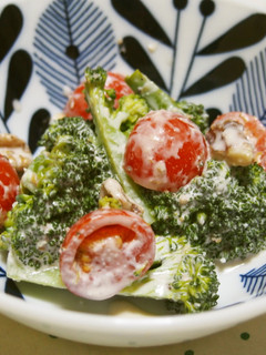 ブロッコリーとプチトマト粉チーズのサラダ-レシピのメイン写真