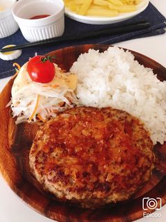 びっくりドンキー風ジューシーハンバーグ-レシピのメイン写真